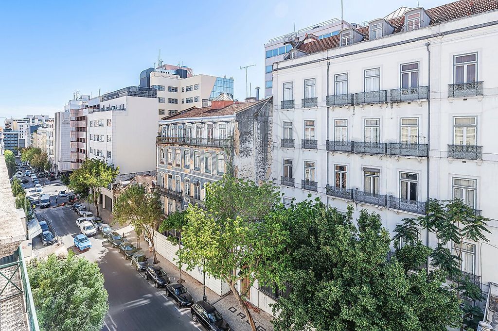 Property photo 3 of 30