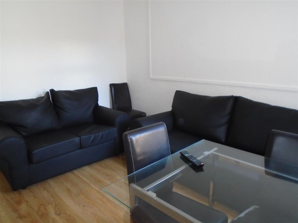 Property photo 3 of 4 Lounge (1).Jpg