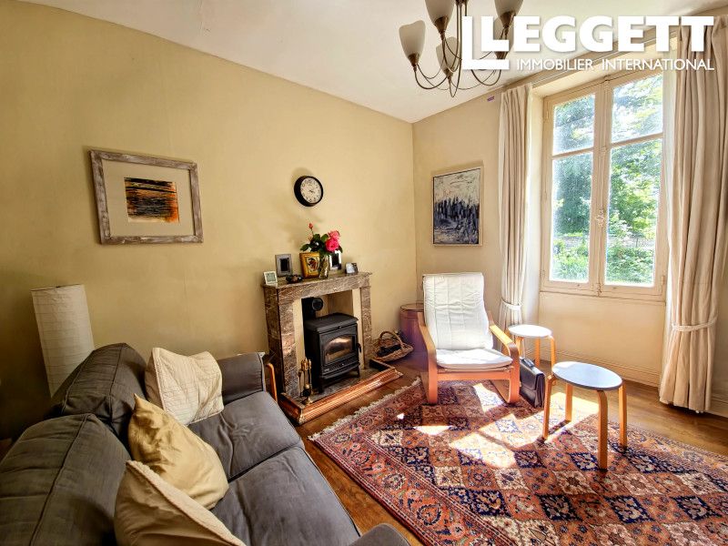 Property photo 3 of 10