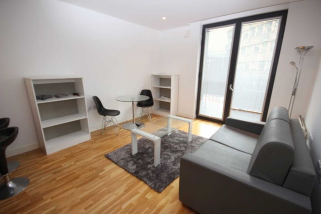 Property photo 1 of 6