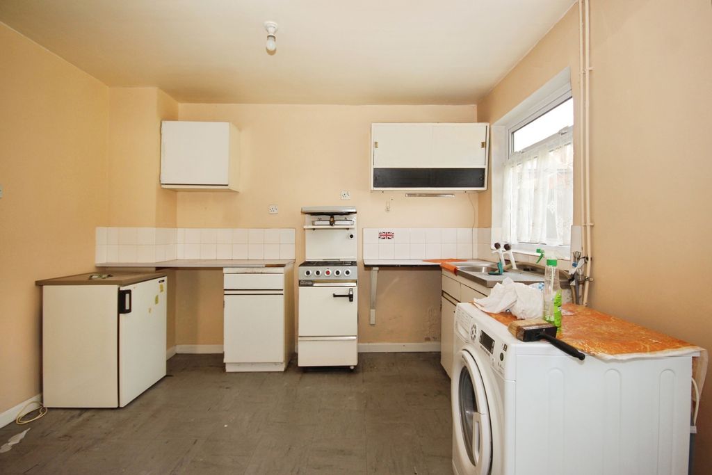 Property photo 3 of 14 Pbox-Img.Jpg