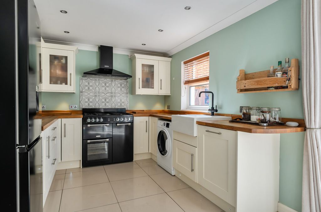 Property photo 3 of 20 1450804669F237Eb00B9A