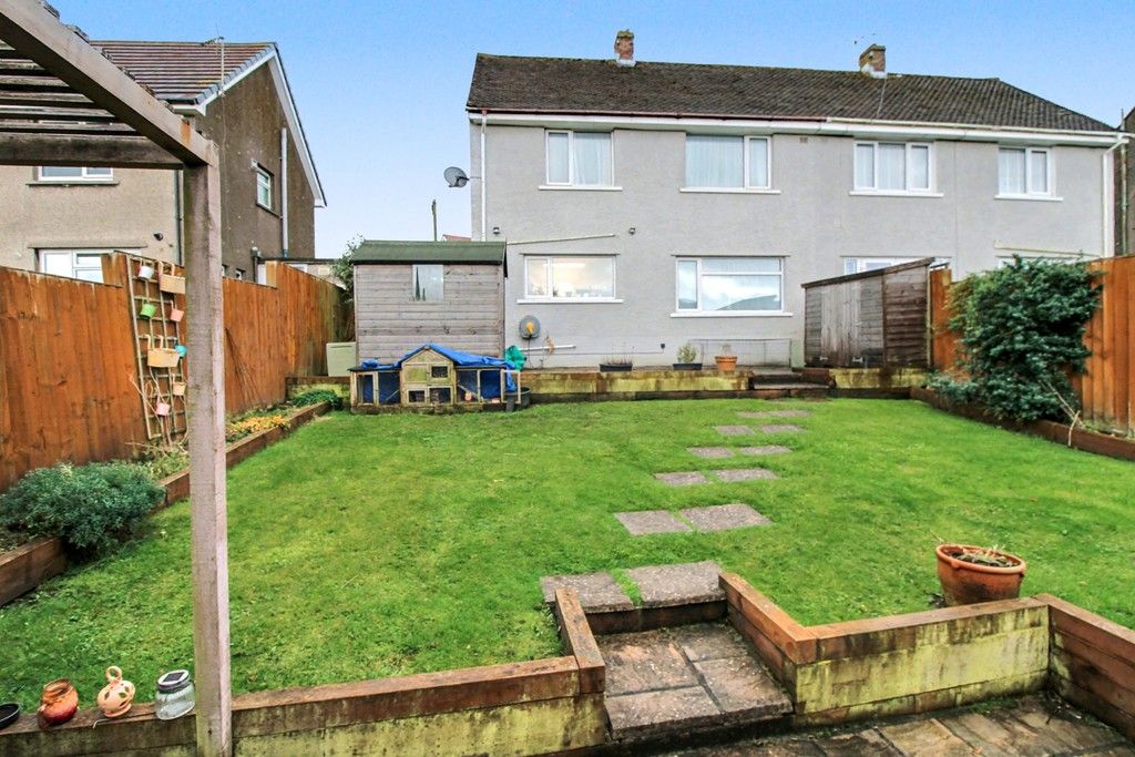 Property photo 2 of 20