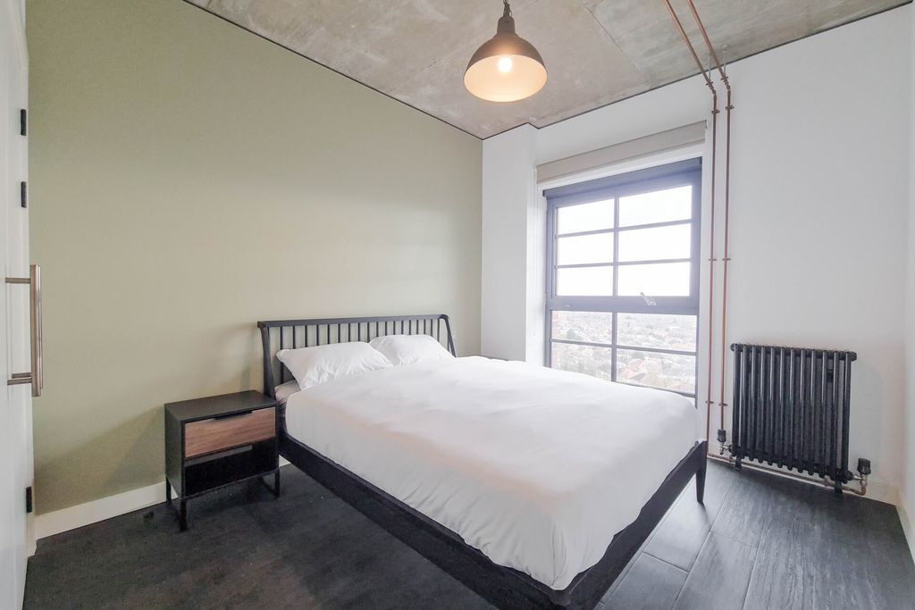 Property photo 3 of 19 9Fd9E8A943Fe459B4576660F7320