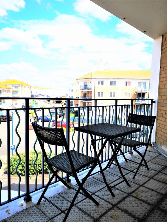 Property photo 2 of 13 Balcony