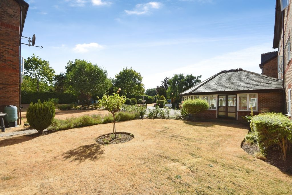 Property photo 2 of 22