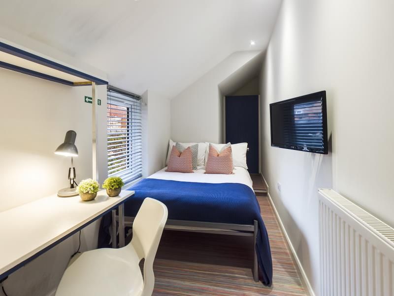 Property photo 3 of 7 Photo 2