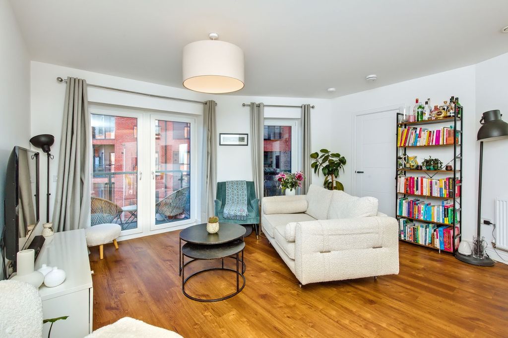 Property photo 3 of 18 4662482