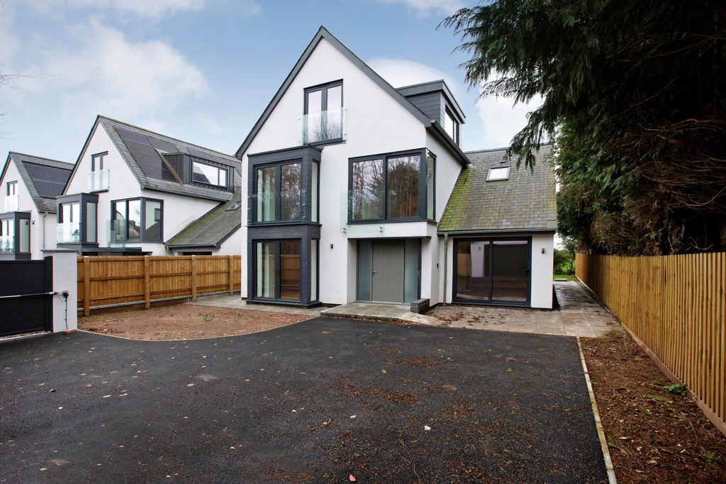 Property photo 1 of 24 Image