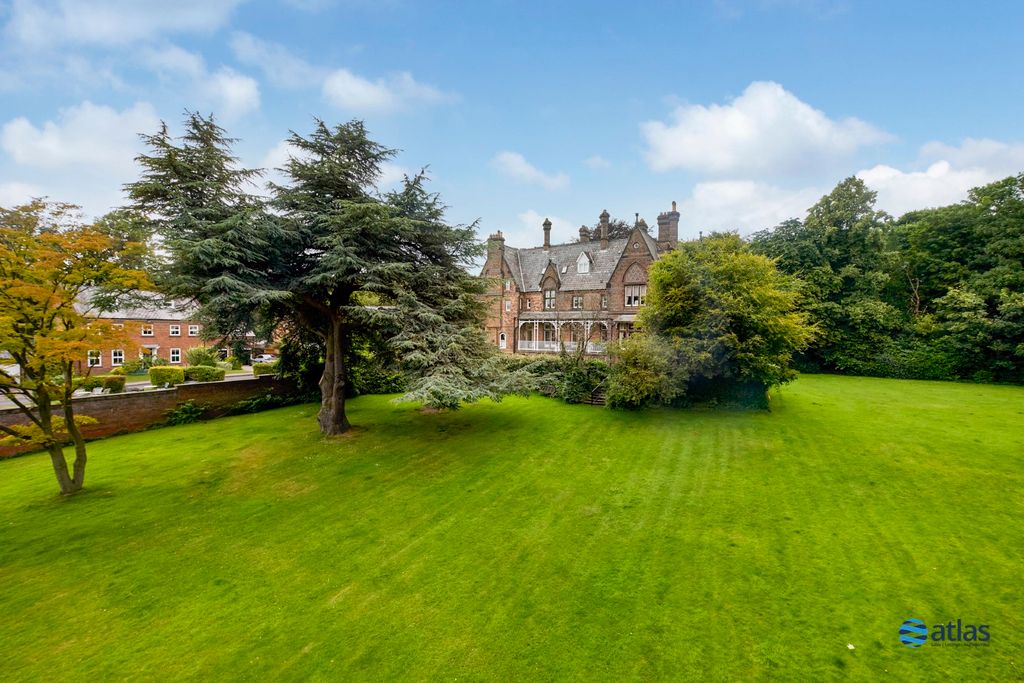 Property photo 1 of 20 Communal Grounds
