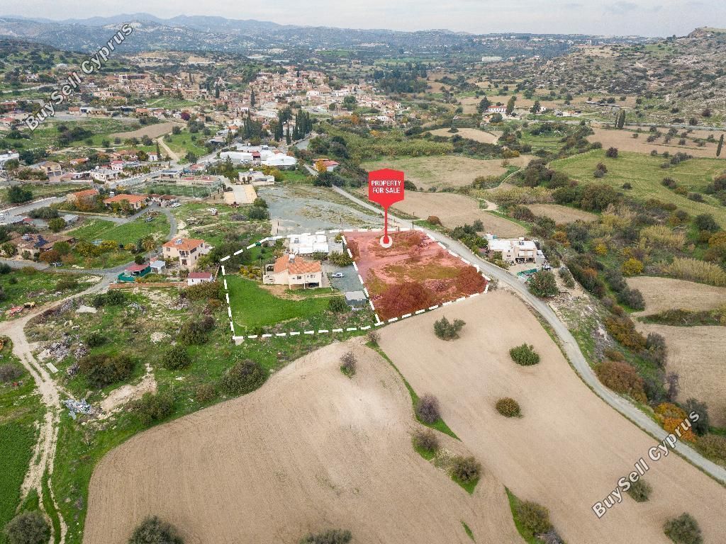 Property photo 1 of 11