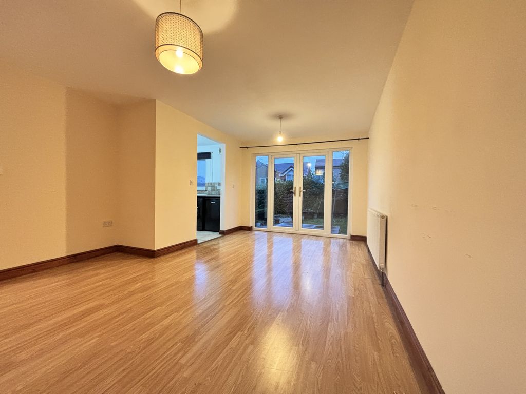 Property photo 3 of 9 Img_5601