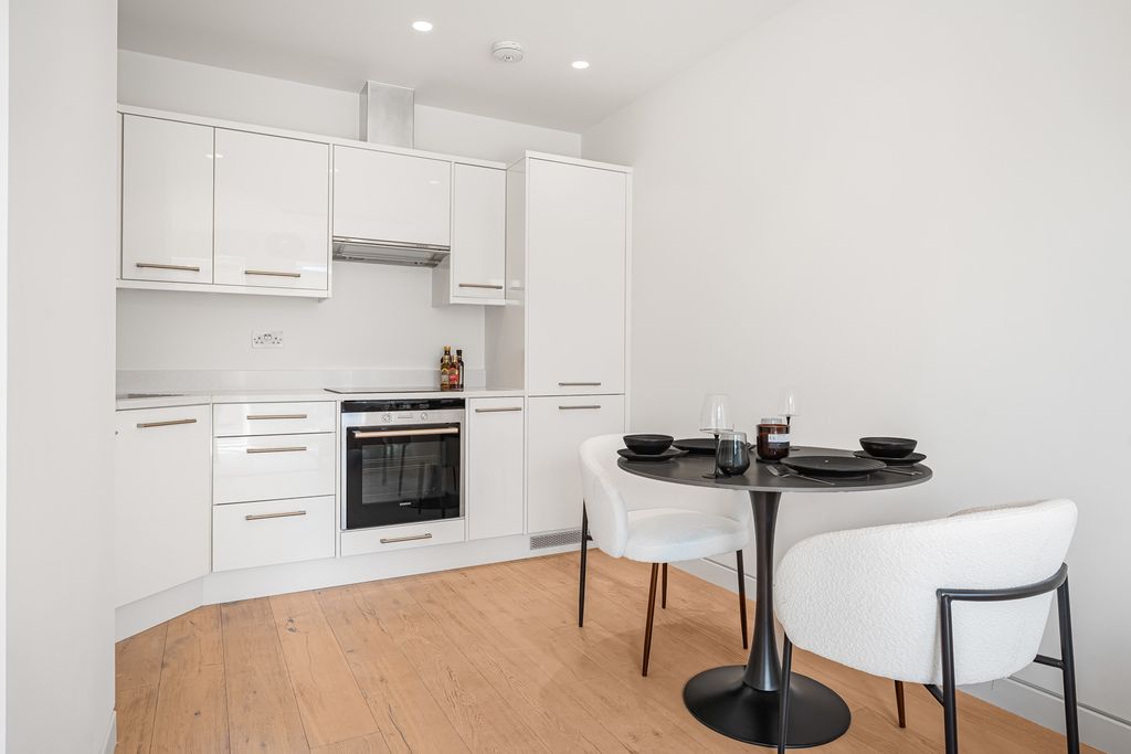 Property photo 2 of 17 Kitchen
