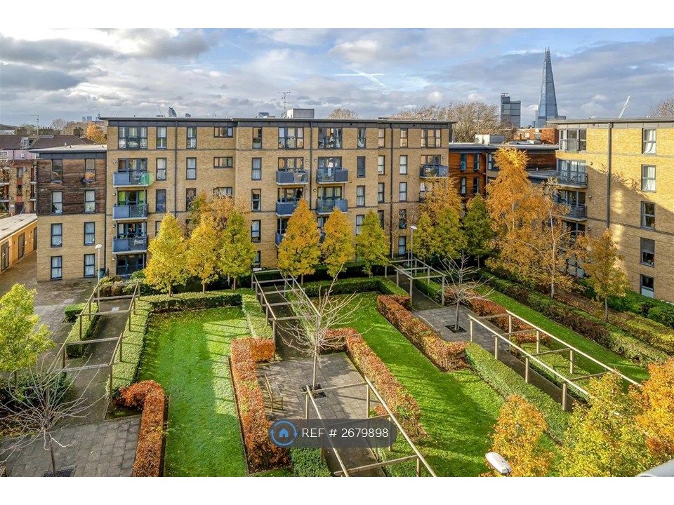 Property photo 1 of 23 Gardens