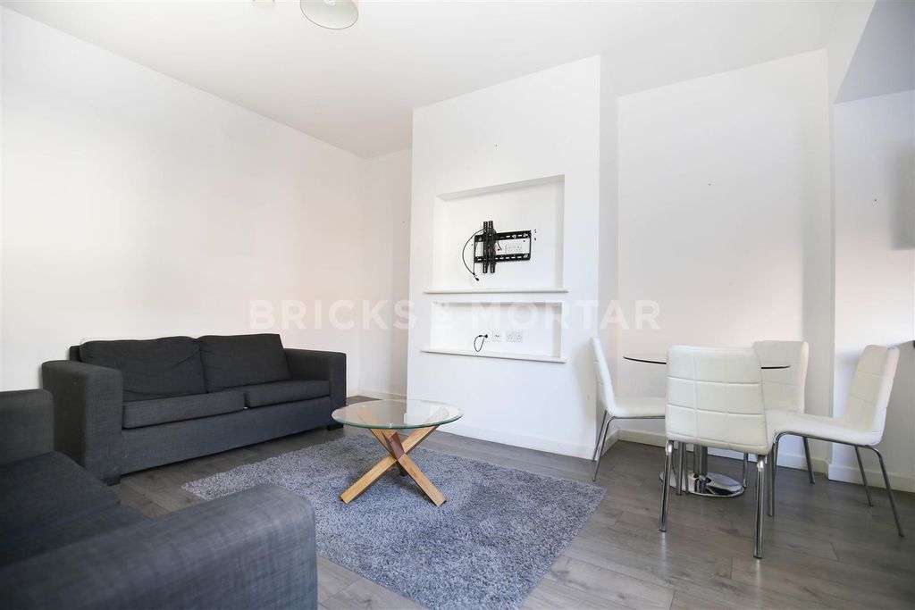 Property photo 3 of 10 3.Jpg