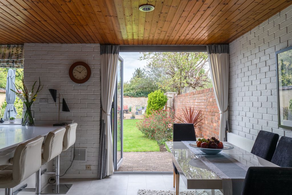 Property photo 2 of 32 314382 - 6Bcrabtreeroad_Highres-30.Jpg