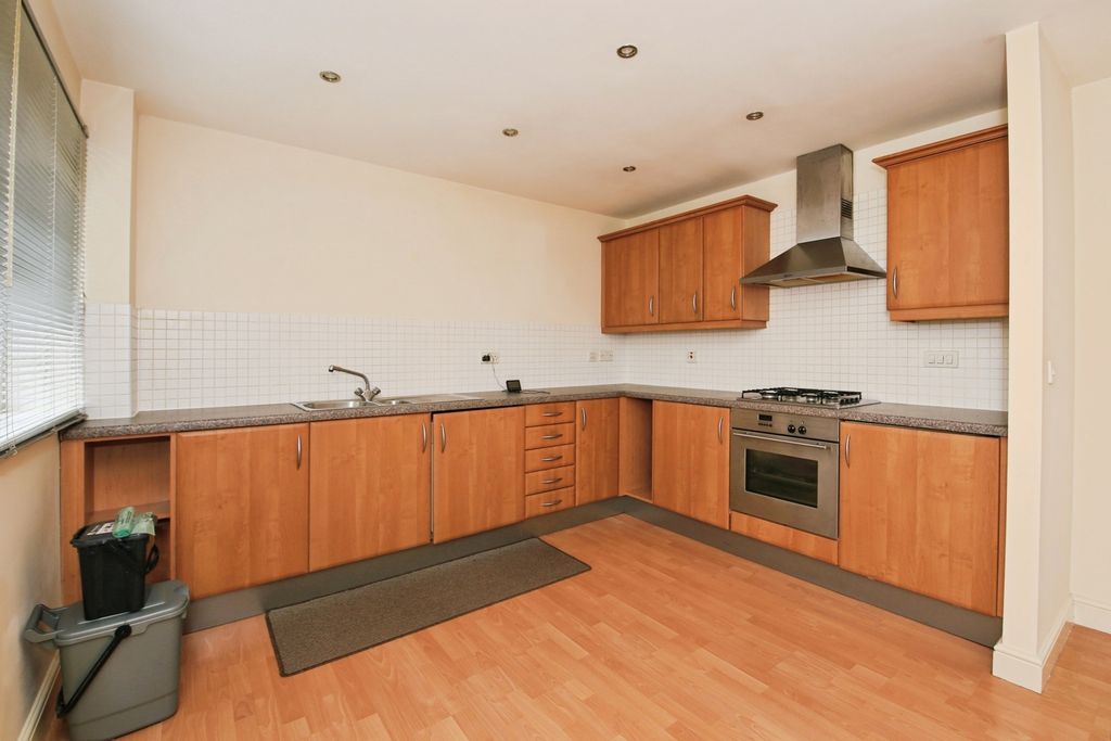 Property photo 3 of 15 Pbox-Img.Jpg