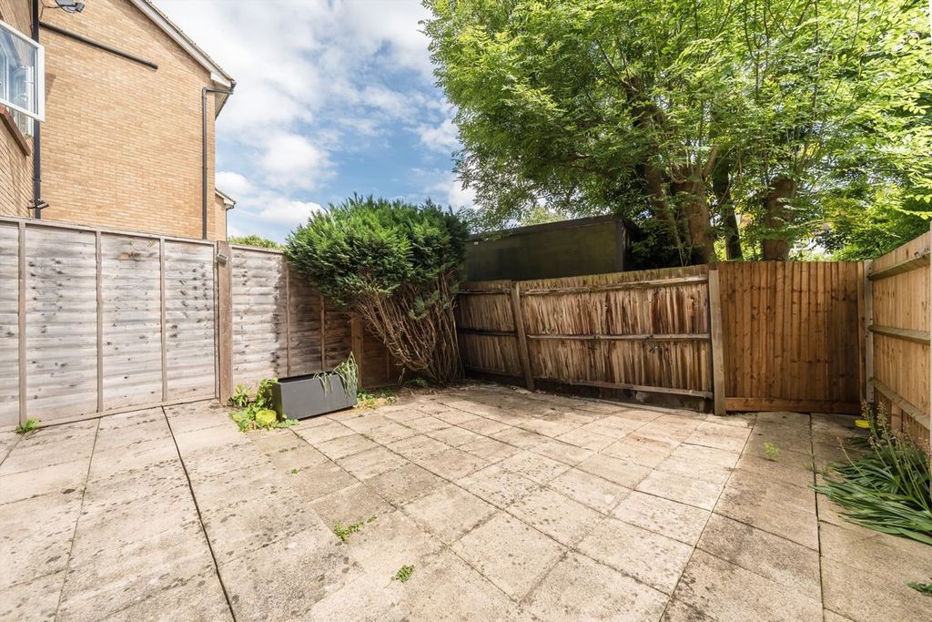 Property photo 3 of 7