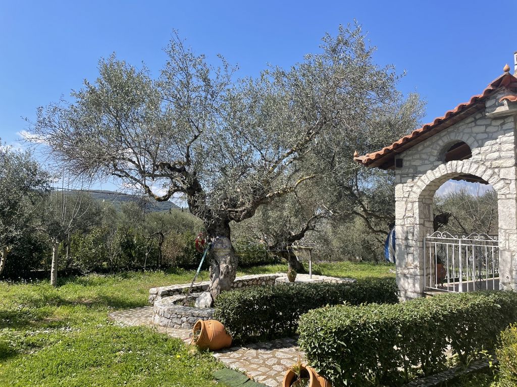 Property photo 1 of 43