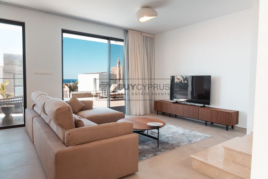 Property photo 2 of 69