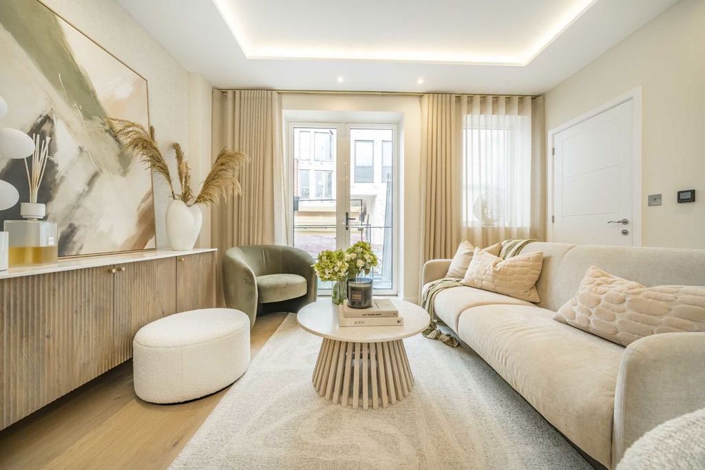 Property photo 2 of 5