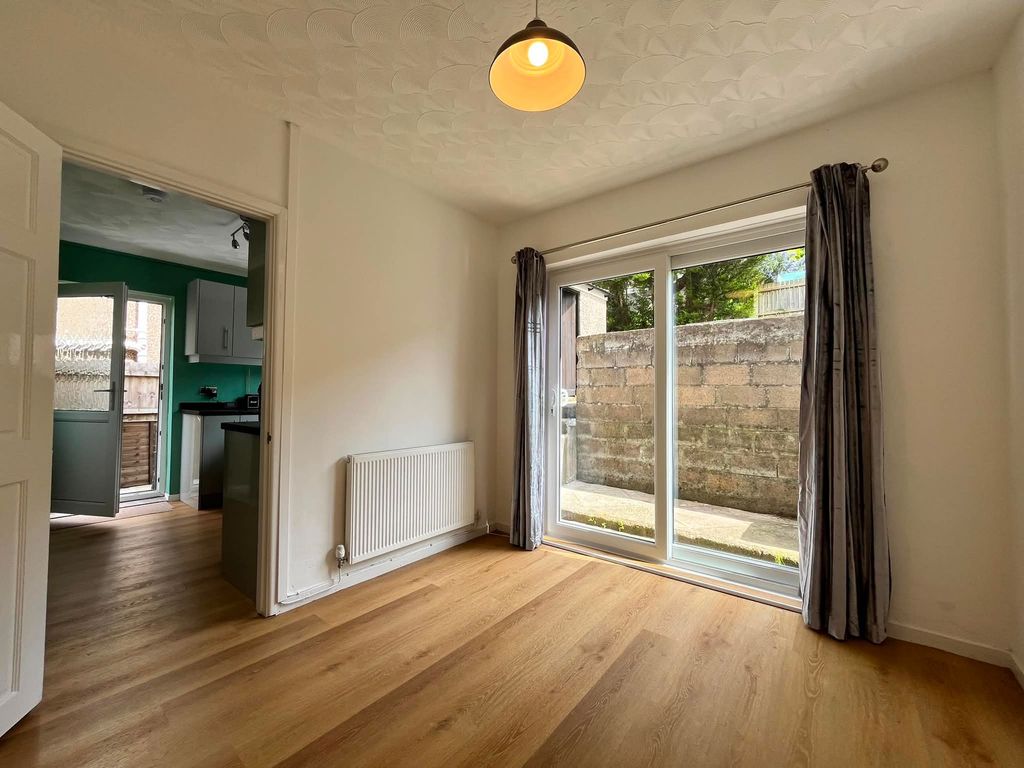 Property photo 1 of 25