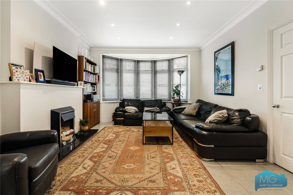 Property photo 2 of 36 Picture No. 06