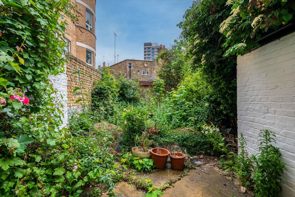 Property photo 2 of 11 Image