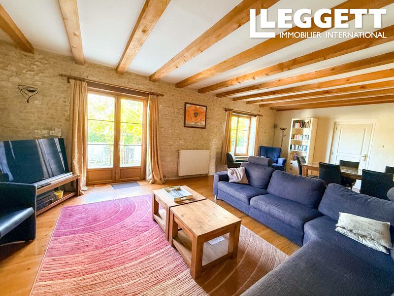 Property photo 2 of 10