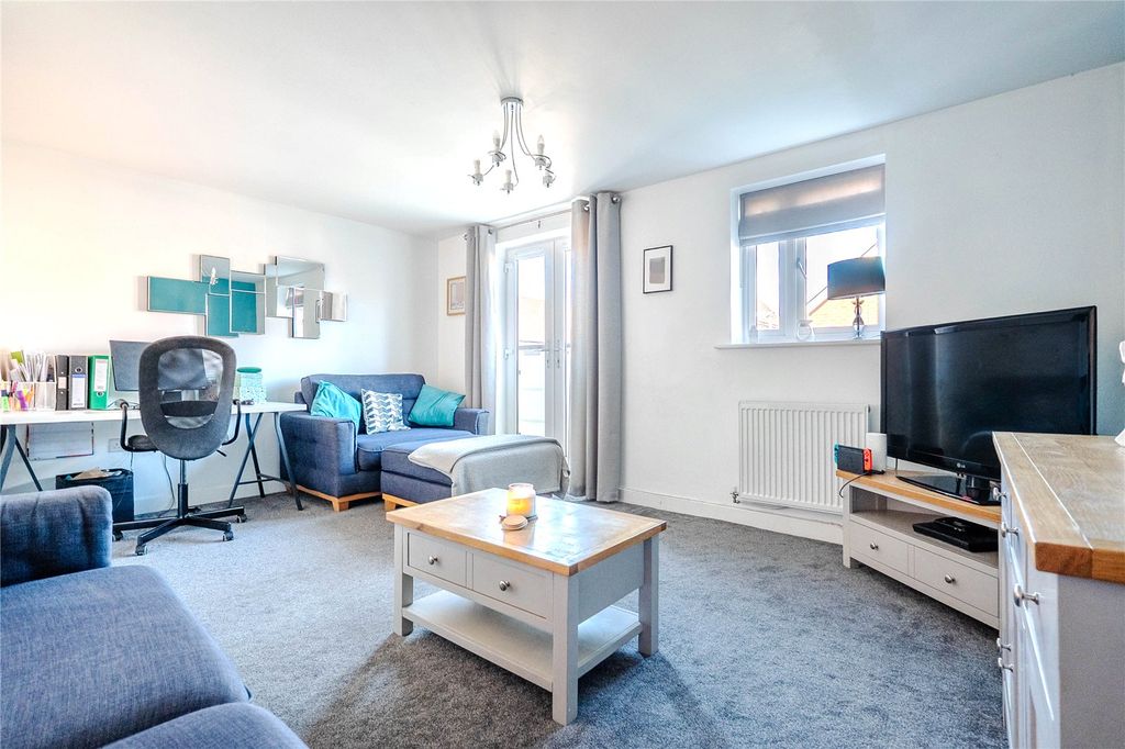 Property photo 3 of 18 Picture No. 10