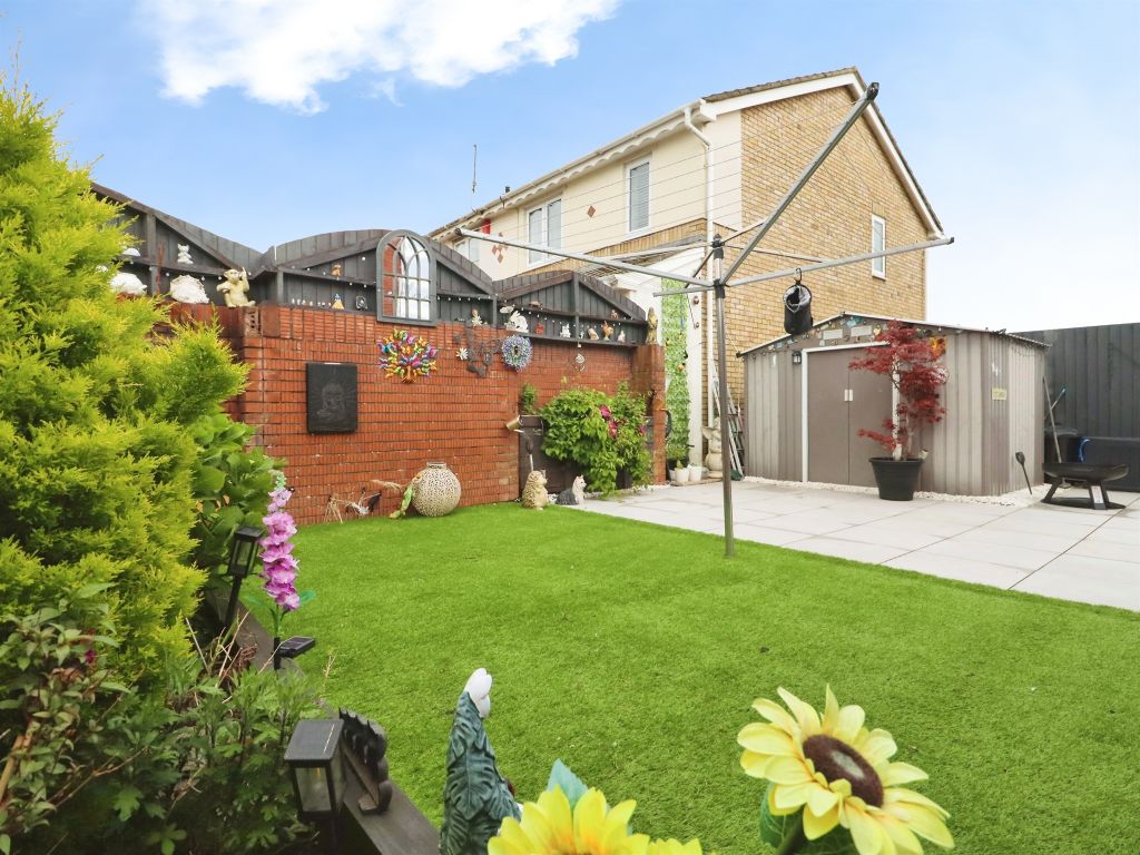 Property photo 2 of 19