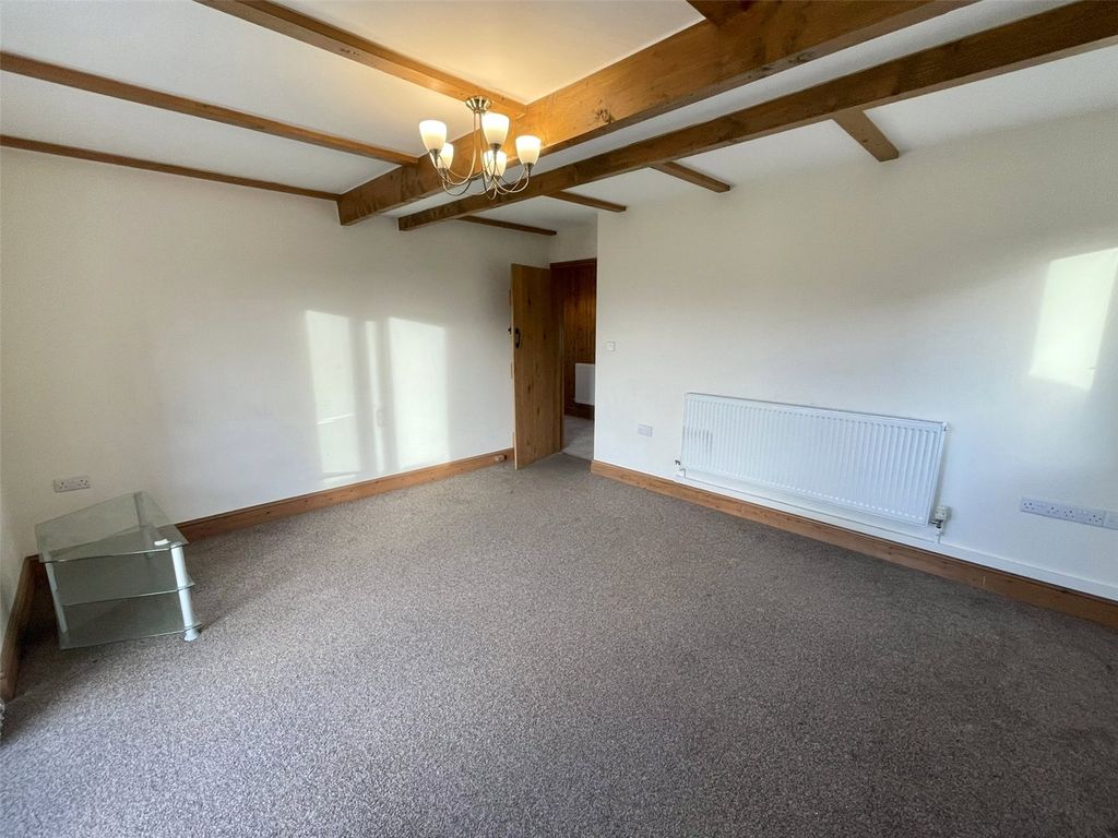 Property photo 3 of 18 Picture No. 16