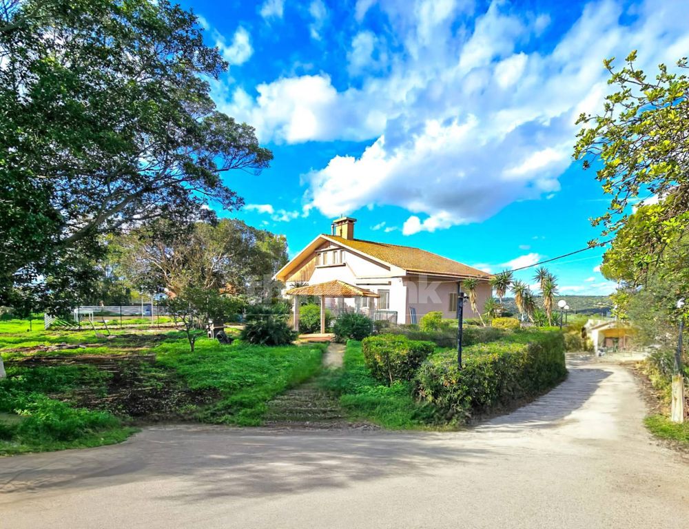 Property photo 1 of 29