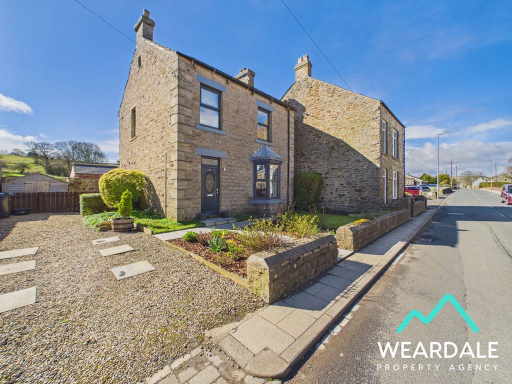 Property photo 1 of 40