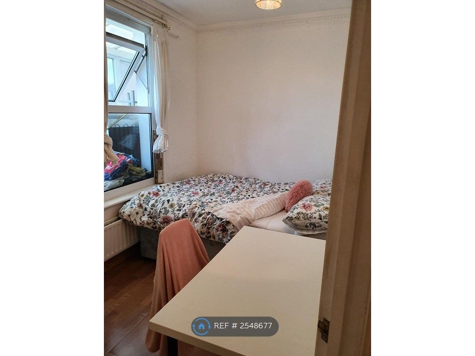 Property photo 3 of 7