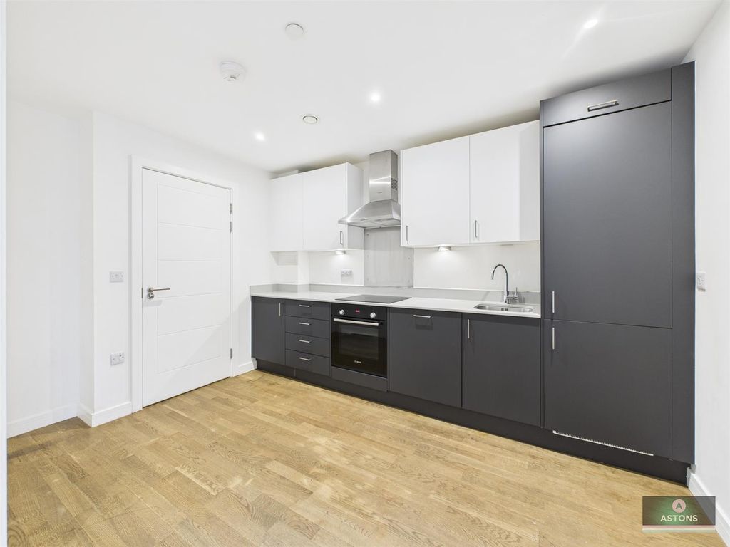 Property photo 3 of 6 Cam04622G0-Pr0150-Still002.Jpg