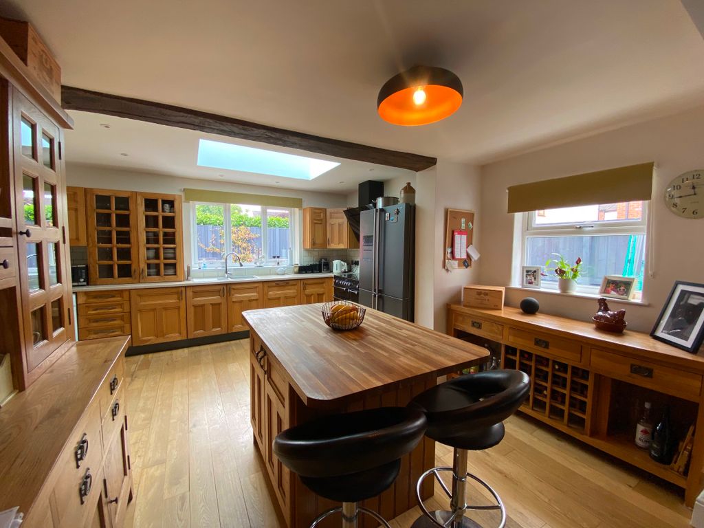 Property photo 2 of 23