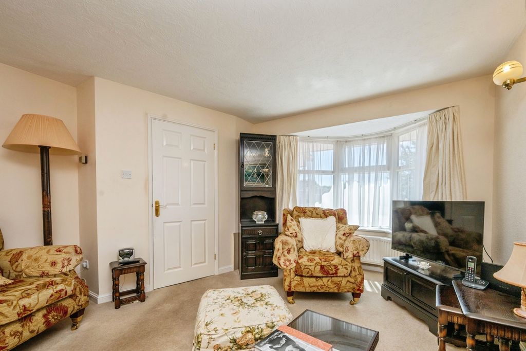 Property photo 3 of 14 Pbox-Img.Jpg