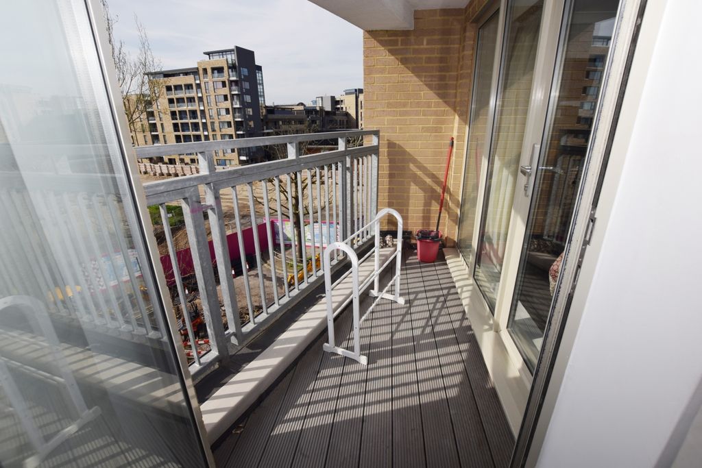 Property photo 3 of 6 Balcony