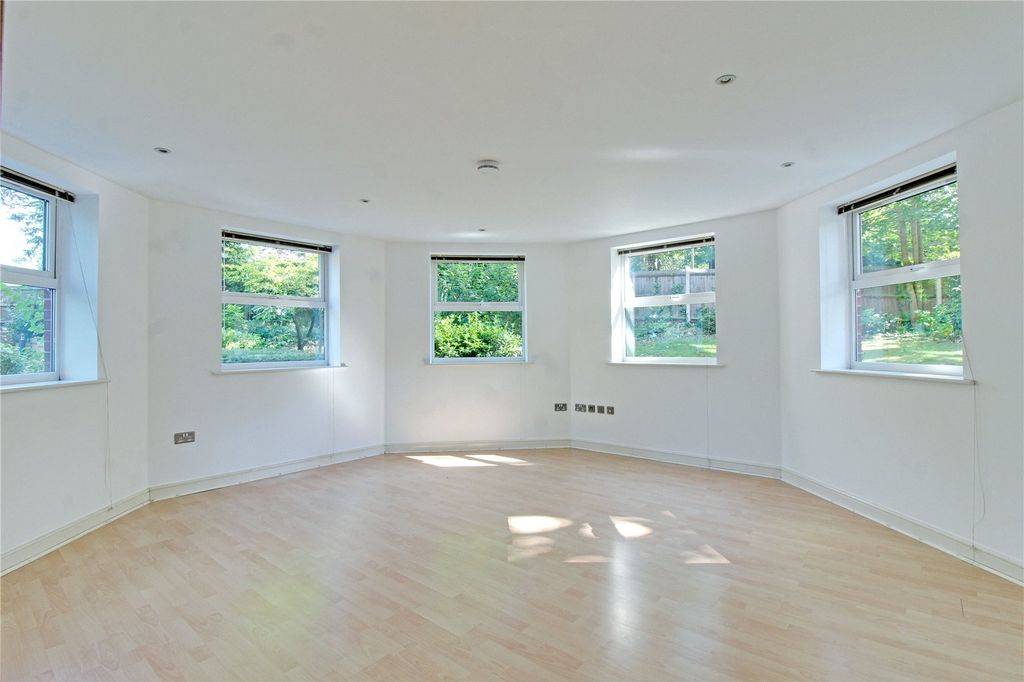 Property photo 2 of 7 2