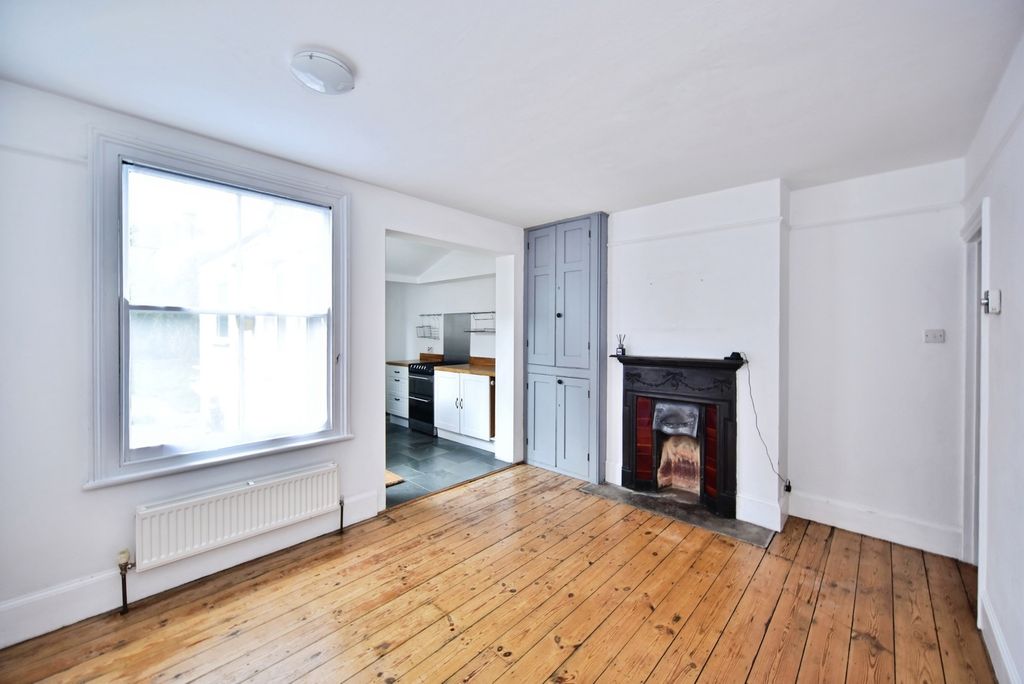 Property photo 3 of 13 Pbox-Img.Jpg