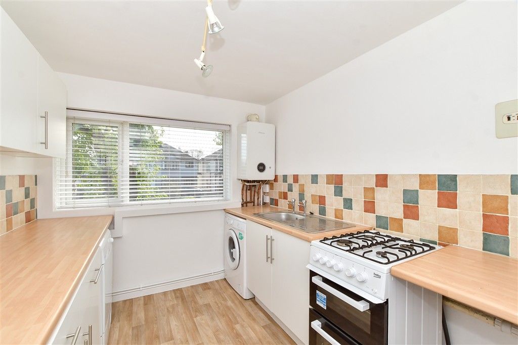 Property photo 2 of 12 Kitchen