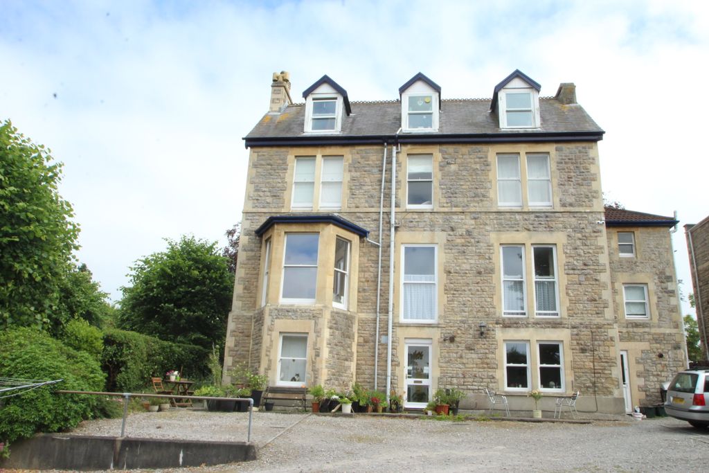 Property photo 1 of 5