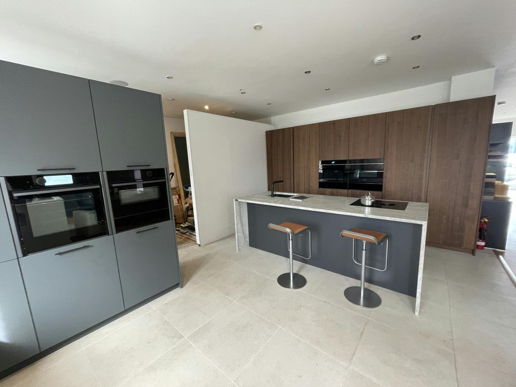 Property photo 2 of 3 Img_8456.Jpg