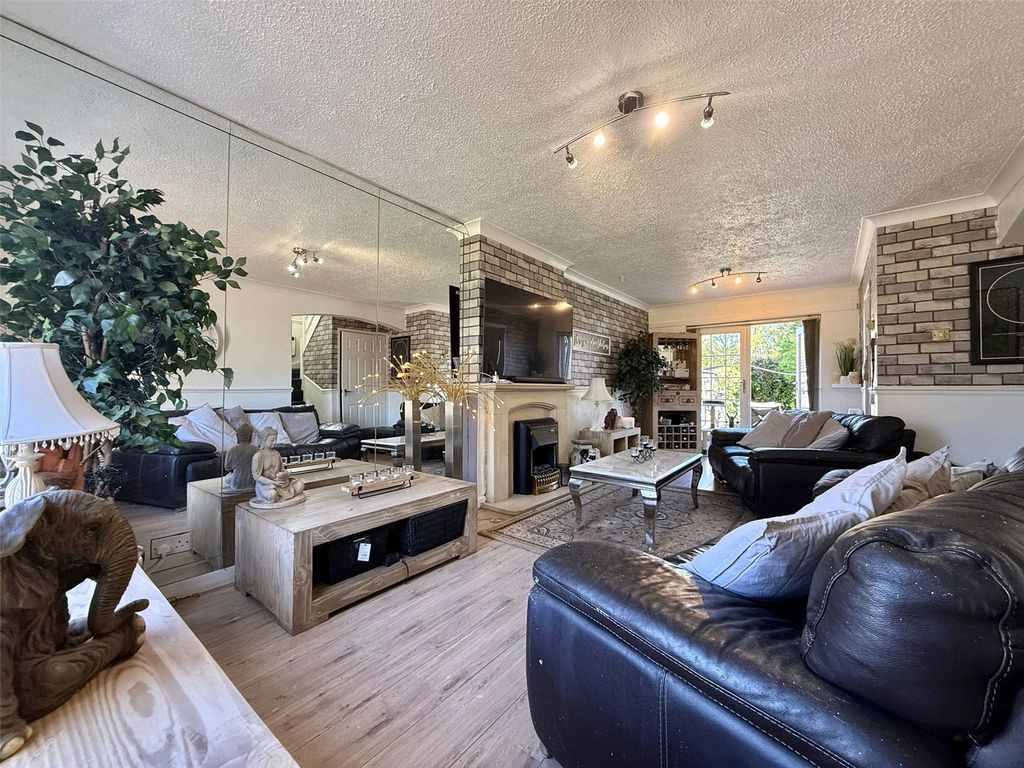 Property photo 2 of 13 Picture No. 58