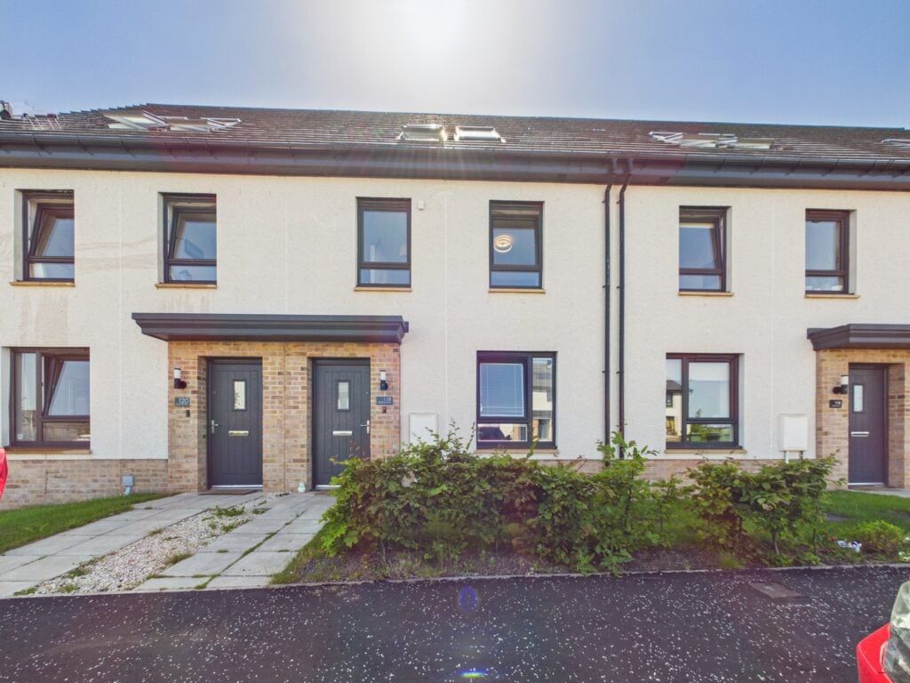 Property photo 1 of 22