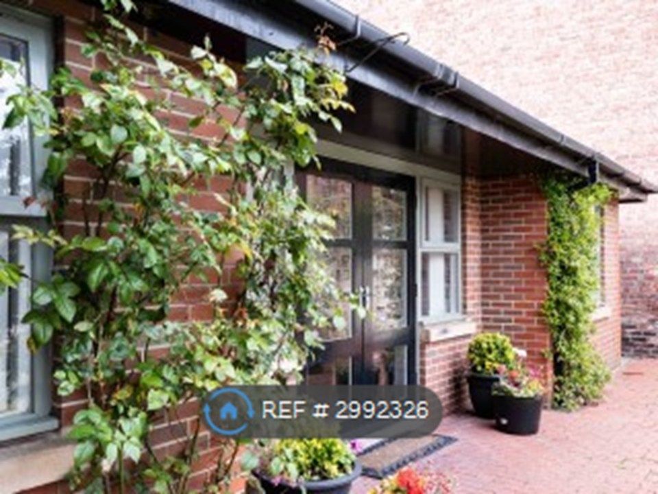 Property photo 1 of 4