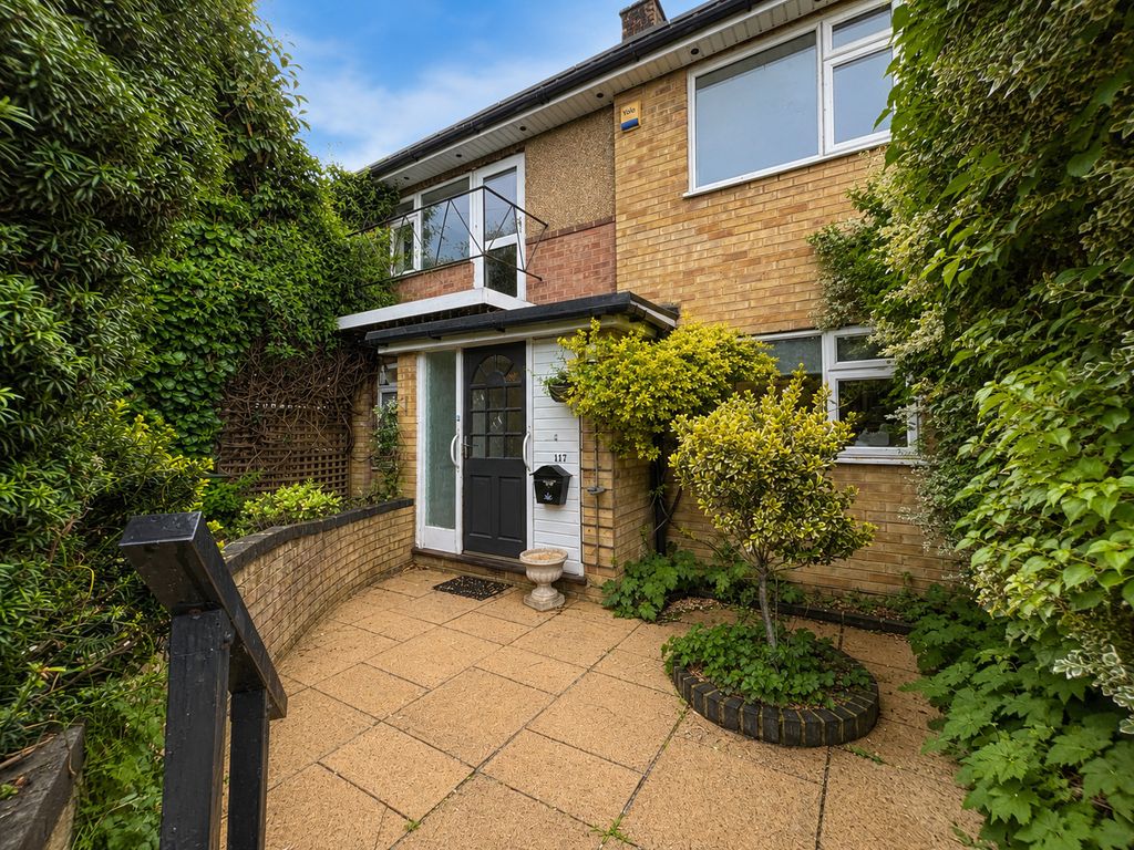 Property photo 2 of 26