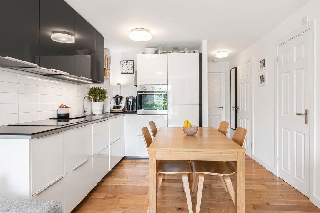 Property photo 2 of 19 Kitchen