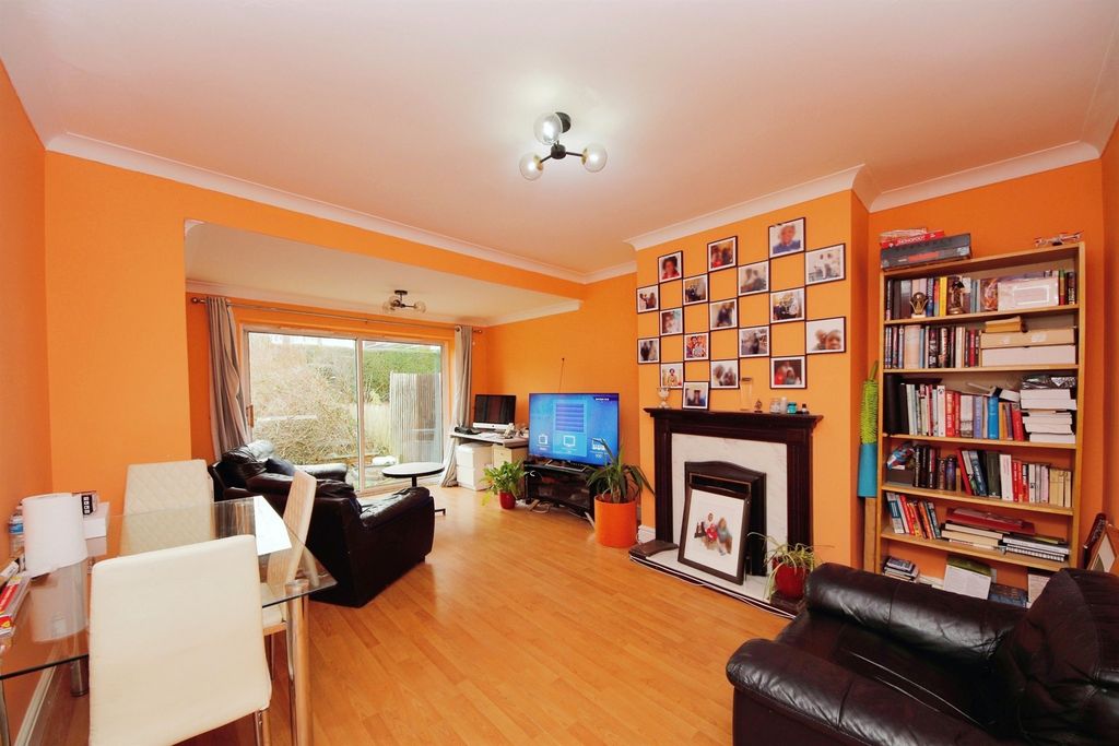 Property photo 2 of 15